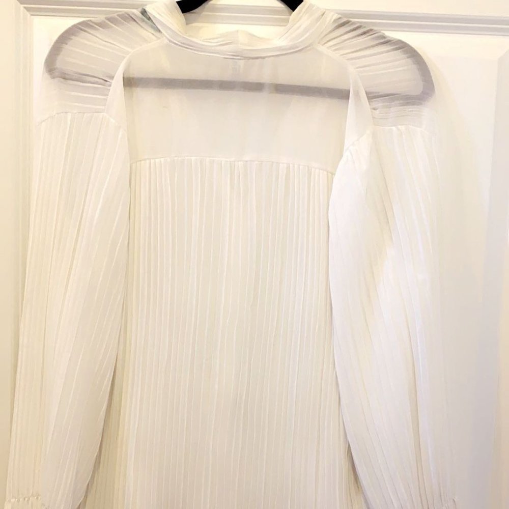 TAQ QI Fashion Size S White Blouse